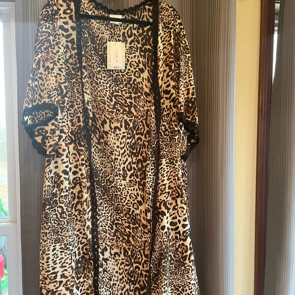 LuLaRoe Other - LulaRoe Chloe Animal Print M